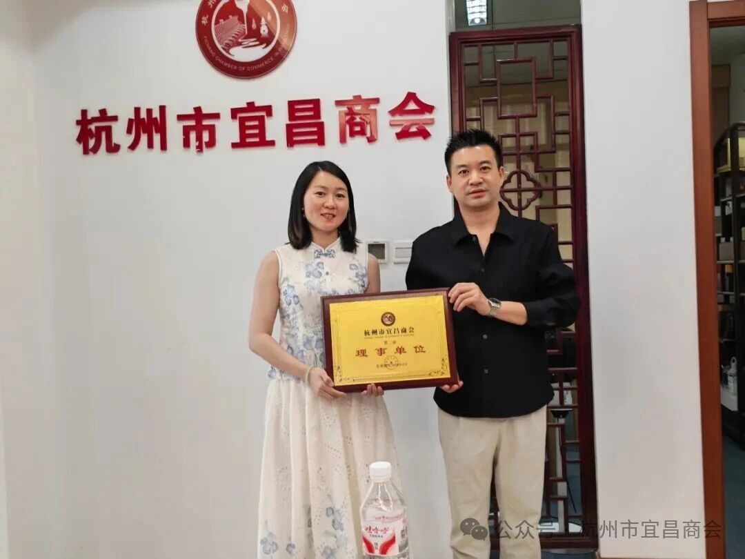 c692eaa89748457198d9ac02296f3d40.jpg